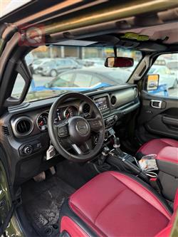 جيب جلاديتور